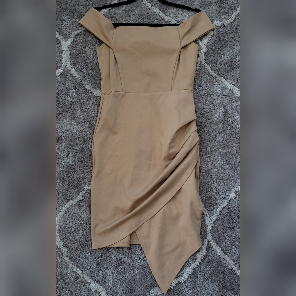 Off shoulder asymmetrical dress